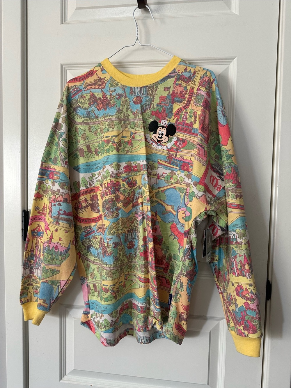 RARE NWT Disney World Vault Map Spirit Jersey Size M 50th Anniversary